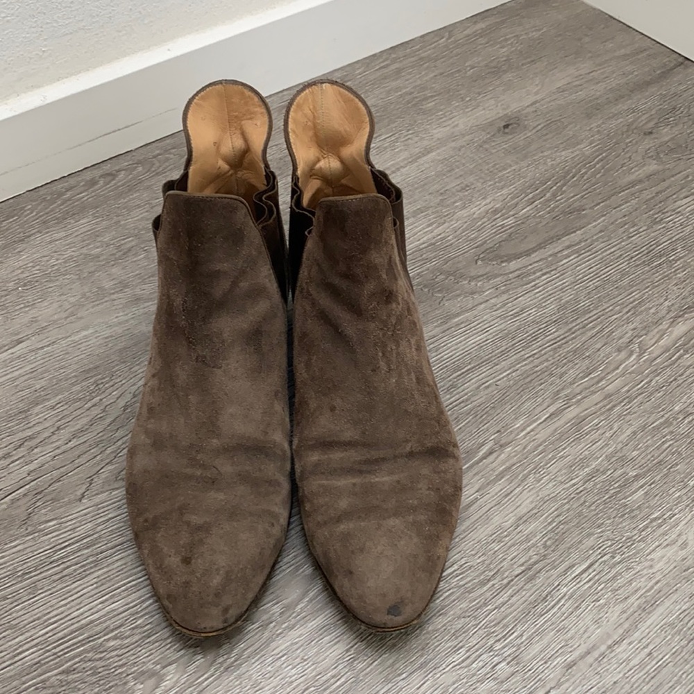 Salvator Ferragamo brown suede bootie 39